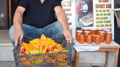 İnternetten öğrendi yurtdışına satıyor