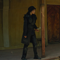 Deren Talu erkek kılığına girdi