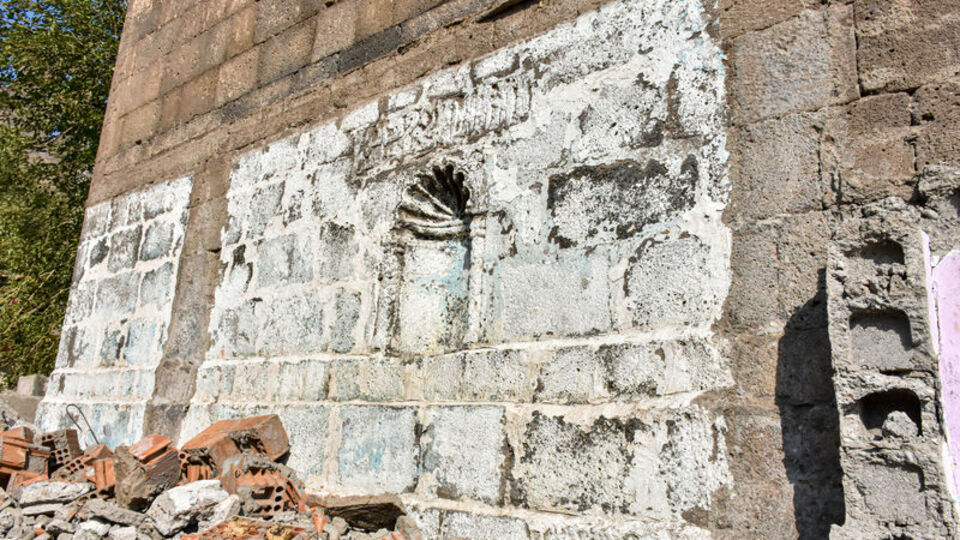 Yer: Diyarbakır! Kaçak yapılardan arındırılınca rastlandı