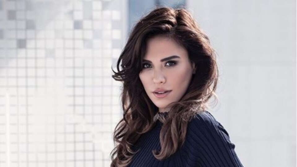 Şükran Ovalı kimdir?