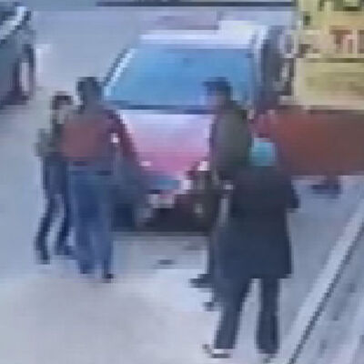 Kediyi kurtarmak istedi! Ah çocuk ne yaptın!