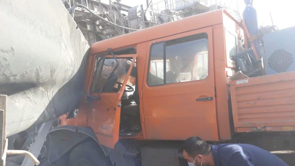 Afşin'de maden işçilerini taşıyan kamyon kaza yaptı