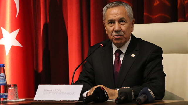 Korona tedavisi gören Arınç'tan açıklama