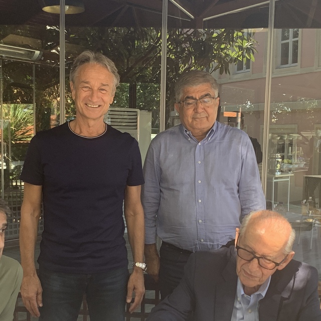 Erzik, Güneş ile bir araya geldi
