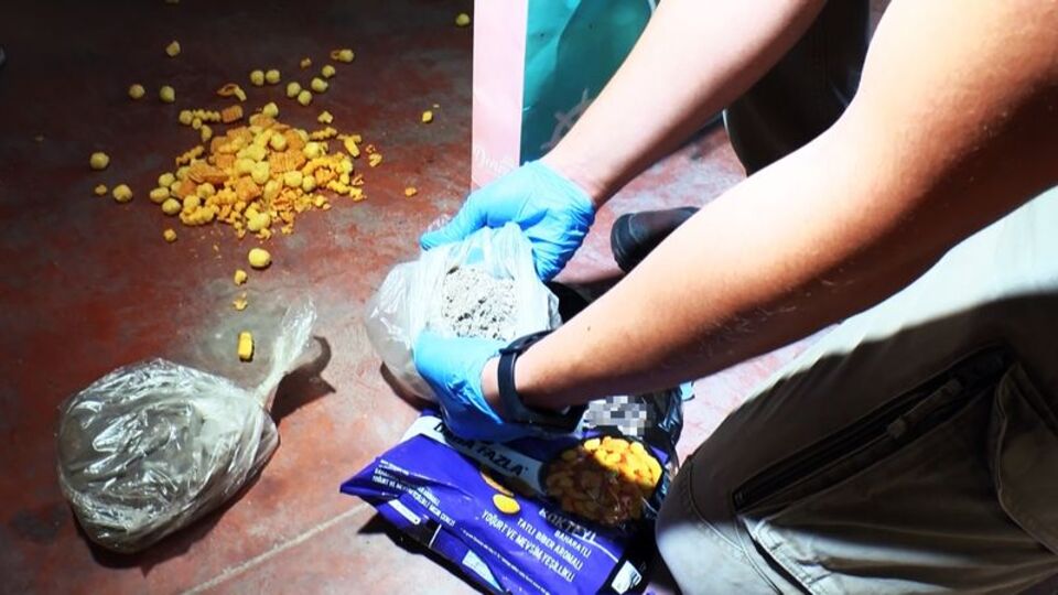 Cips paketindeki uyuşturucuya 4 gözaltı