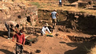 Bitlis Kalesi'nde bulundu... Kanuni'ye ait