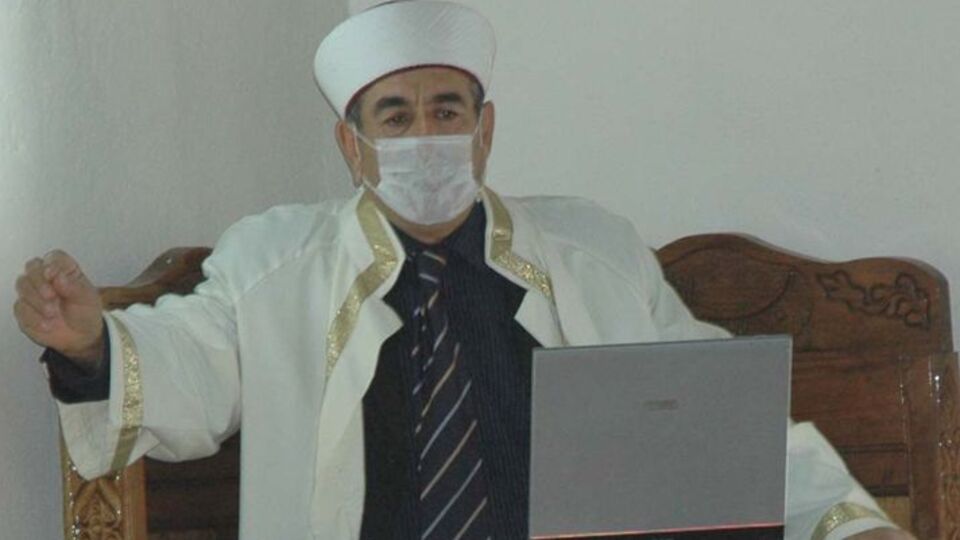 "Şeker Hoca" Covid-19'dan hayatını kaybetti