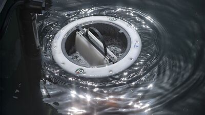 İstanbul Boğazına çöpleri kendine çeken çöpkapar yerleştirildi