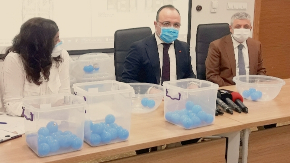 Elazığ'da deprem konutları için kura çekimi yapıldı