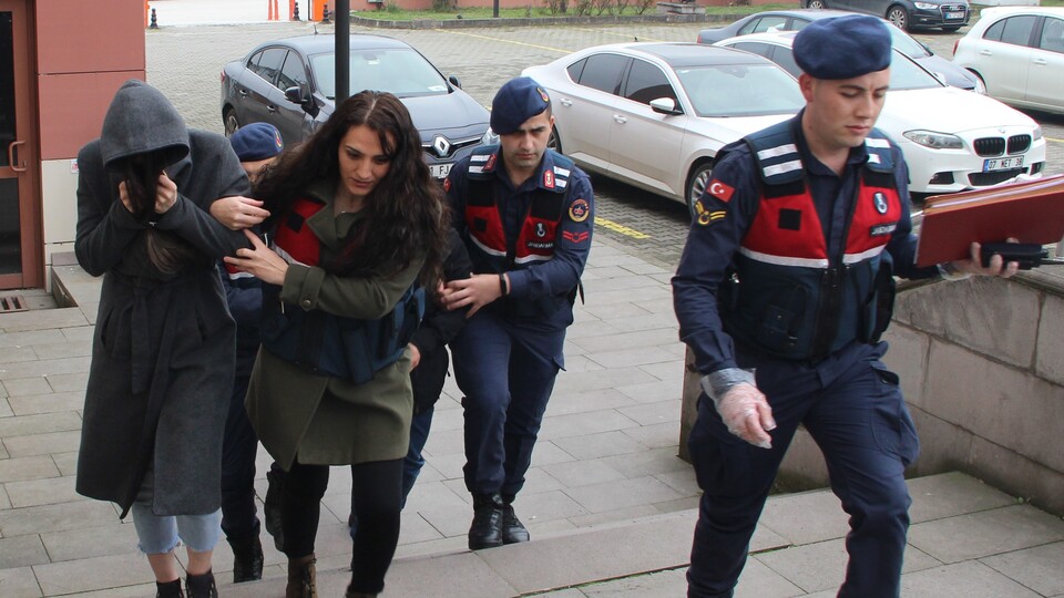 Emre Aşık'ın eşiyle ilgili korkunç iddia!