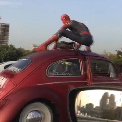 Ataşehir'de 'Örümcek Adam' şaşkınlığı