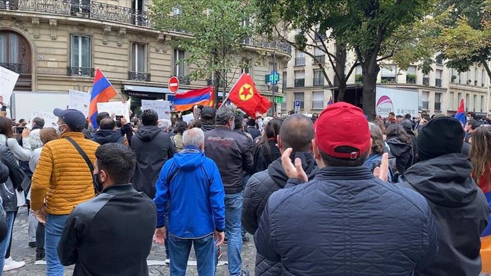 Paris'te PKK yandaşları ve Ermenistanlılardan protesto