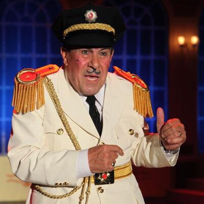 Kemal Sunal'ın teklifiyle evlenebildi
