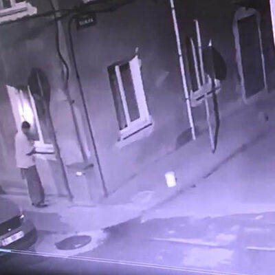 Şoke eden olay! Evi yakan öyle biri çıktı ki!