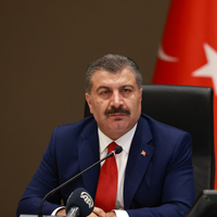 "Bazı kişilerin tenkitleri leke aramaktan farksızdır"