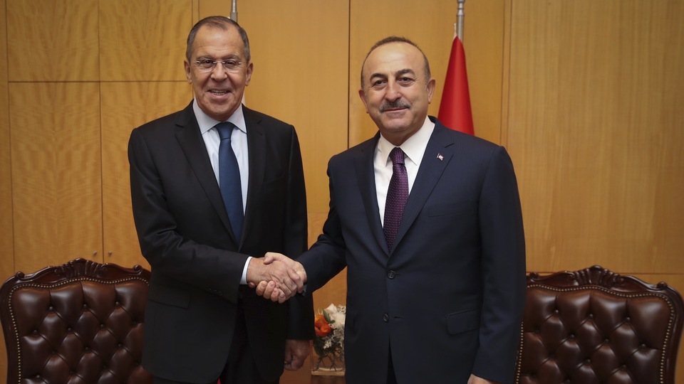 Bakan Çavuşoğlu Rus mevkidaşı Lavrov ile görüştü!