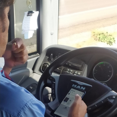 Otobüs şoföründen akılalmaz görüntü!