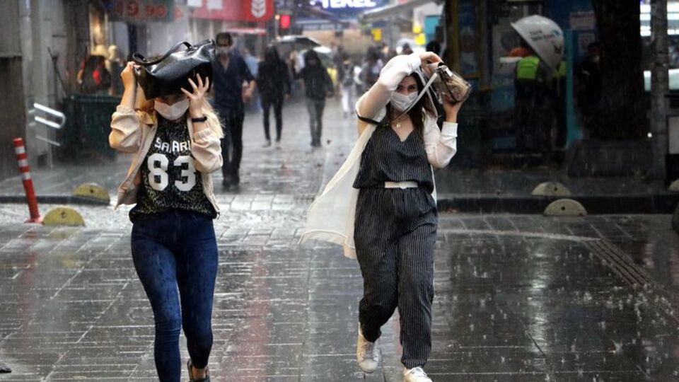 Meteoroloji'den uyarı! Sel ve fırtına...