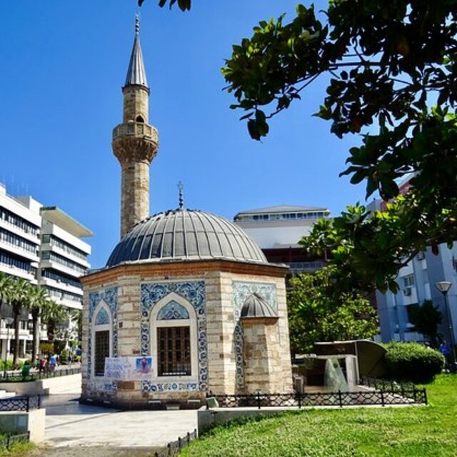 İzmir cuma saati kaçta?