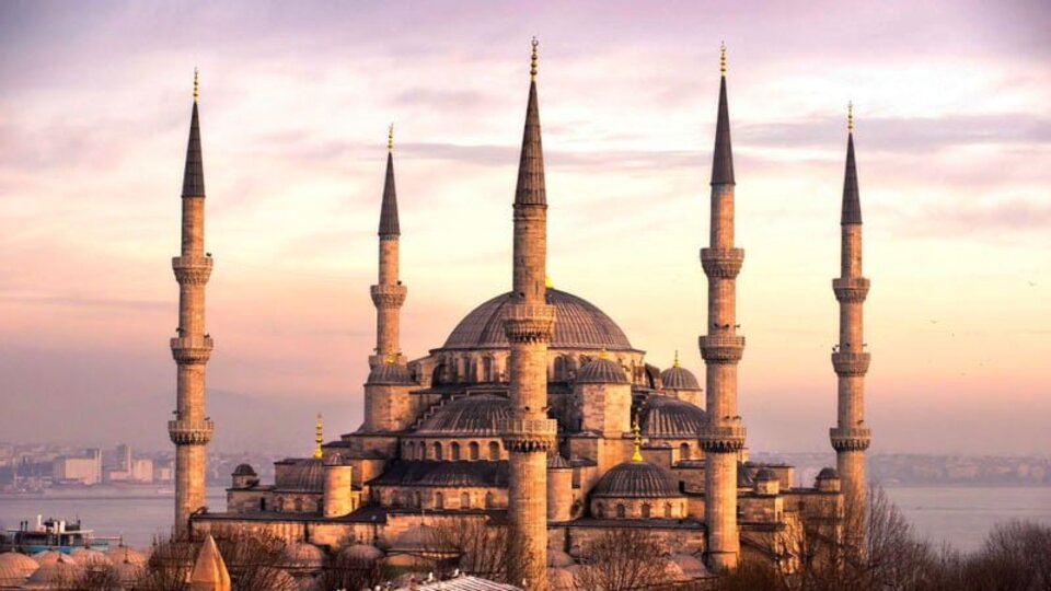 İstanbul cuma saati kaçta 2 Ekim