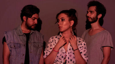 'Tahtına Veda' yayında