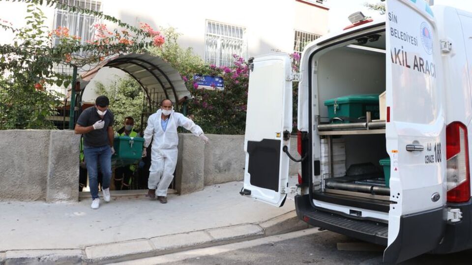 Mersin'de dehşet! Kadını kurşun yağmuruna tuttular!