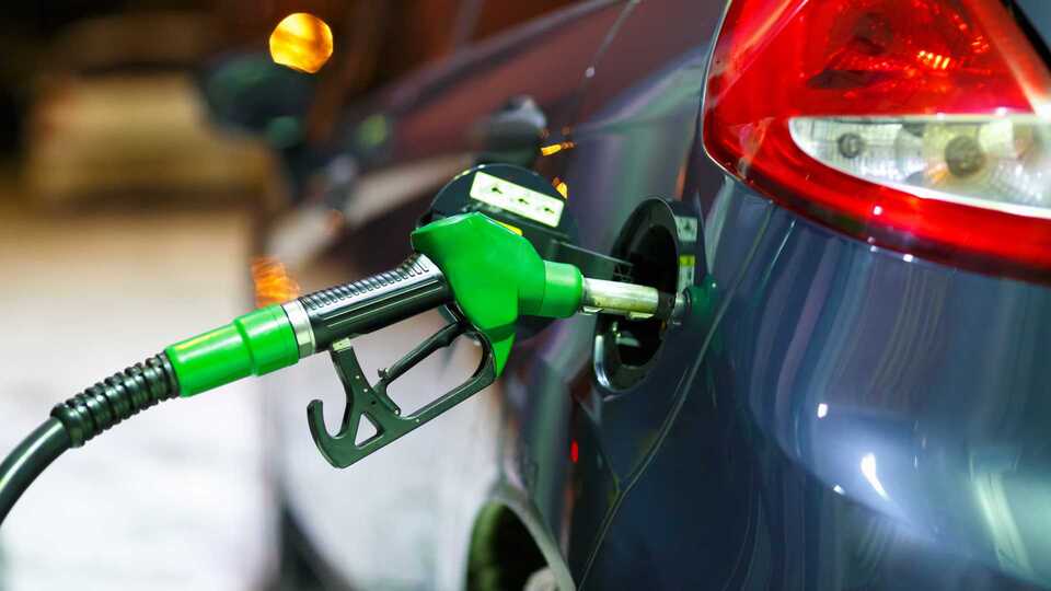 Benzine indirim geldi