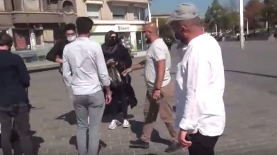 Taksim'de çarşaflı şüpheli şahıs erkek çıktı!