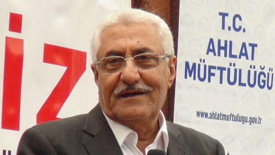 Eski bakan yaşamını yitirdi