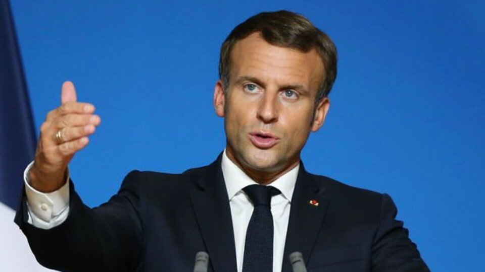 Macron: "Fransa'da, cumhuriyetin ortağı olması için İslam'ın yapılandırılması gerekiyor"