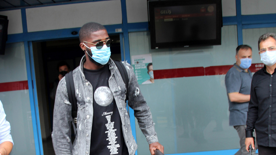 Yeni transfer, Trabzon'a geldi!