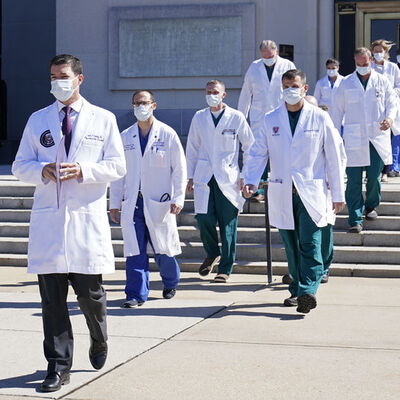 Doktorlardan Trump açıklaması