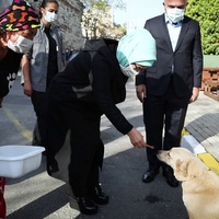 Emine Erdoğan, Leblebi isimli engelli köpeği sahiplendi