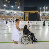 Suudi Arabistan'da umre ziyaretleri yeniden başladı