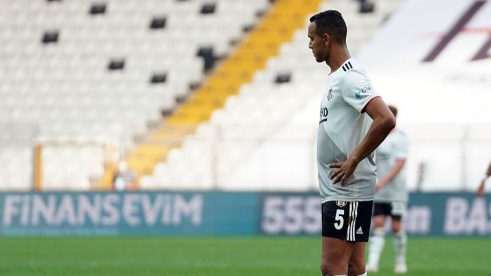 Josef de Souza tam not aldı