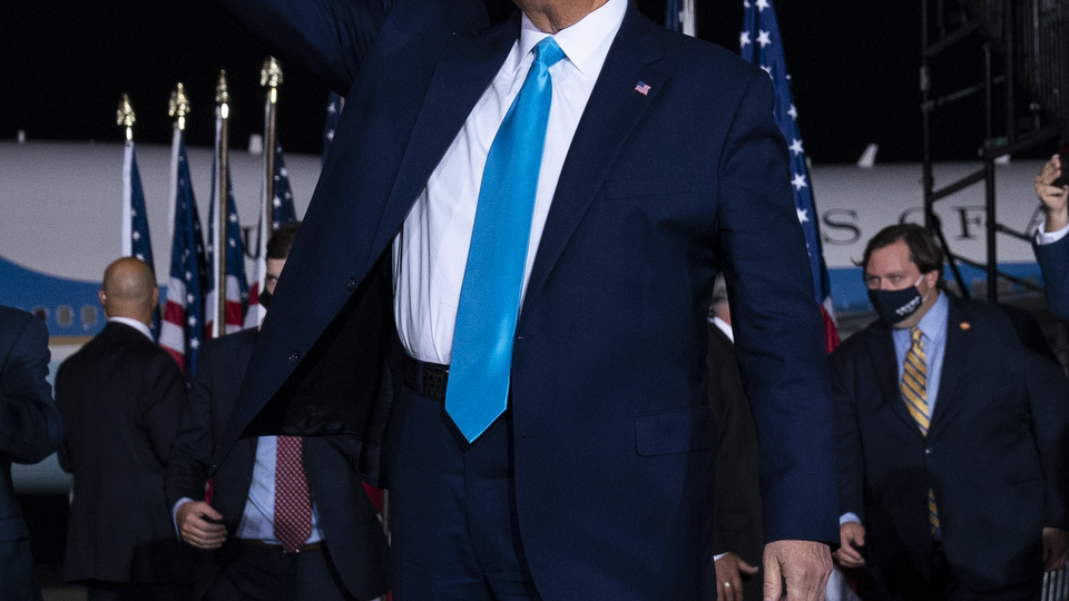 Trump'tan destekçilerine mesaj!
