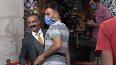 Rolleri başlarına bela oluyor