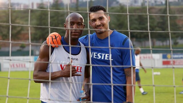 Uğurcan Çakır ve Benik Afobe baba oldu
