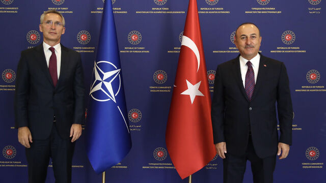 Çavuşoğlu: Ermenistan'ın yaptığı esasen savaş suçudur