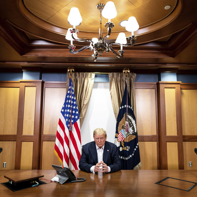 Kovid-19 tedavisi gören Trump taburcu oldu