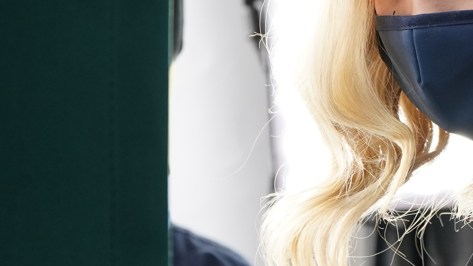 Trump'ın ardından Beyaz Saray'da korona etkisi!