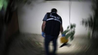 3 çocuk annesi evinde ölü bulundu