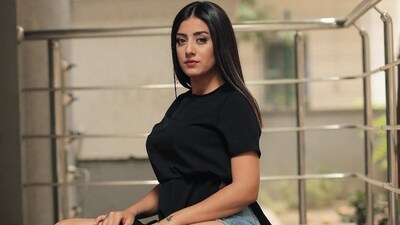 Solmaz Çiros kimdir?