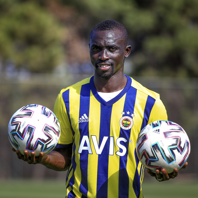 "Fenerbahçe reddedilemeyecek kadar büyük"