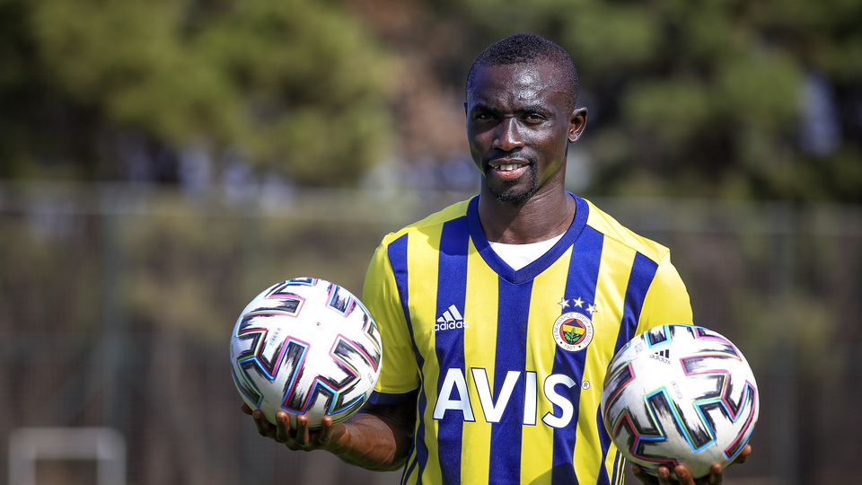 "Fenerbahçe reddedilemeyecek kadar büyük"