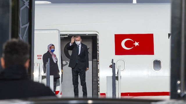 Cumhurbaşkanı Erdoğan Kuveyt ve Katar'a gitti