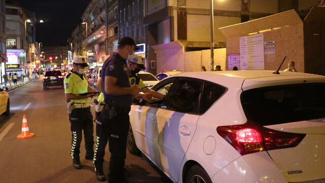 İstanbul'da aranan 454 şüpheli yakalandı