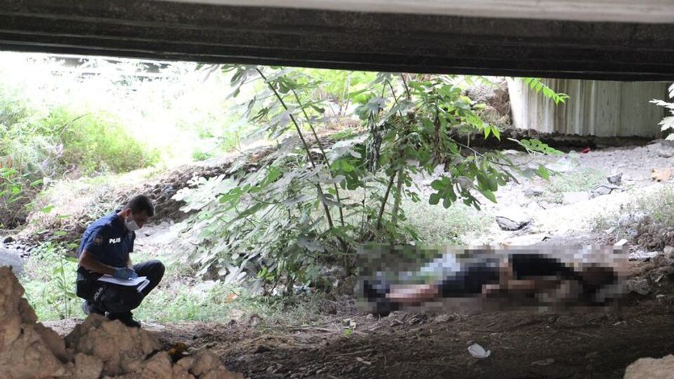 Köprü altında ölü bulundu