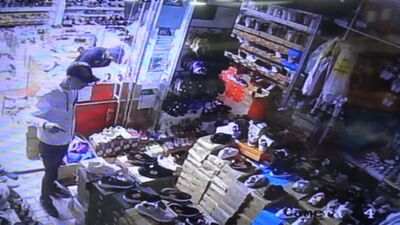 Soymaya gidip dizi izlediler!