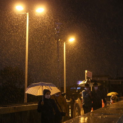Batı bölgeleri sağanak yağışa teslim!